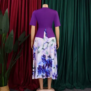 Elegante vista posteriore di abito africano con motivo floreale e maniche a metà