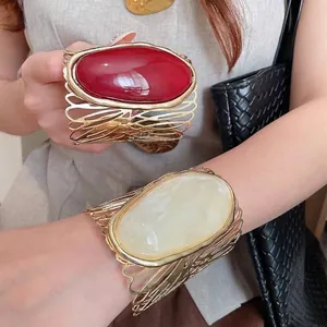 Vintage Metal Hollow Oval Upper Arm Bracelet For Women Exaggerated Design Gold Plated Resin Stone Open Cuff Bangle Jewelry