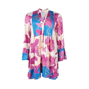 Frontal detailed view of an elegant loose floral print V-neck contrast short dress.