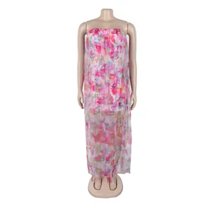 Robe moulante sexy en maille fleurie pour femme présentée sur un mannequin entier
