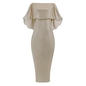 Elegantes champagnergoldenes glitzerndes schulterfreies Kleid mit Rüschen-Cape-Top