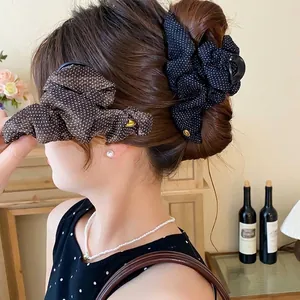 Eleganti fermagli per capelli vintage con fiocco in tessuto a pois per acconciature semiraccolte