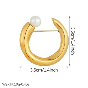 Detail view showing dimensions and weight of golden stainless steel brooch with pearl