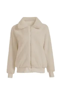 Veste douillette en polaire peluche beige avec col élégant et fermeture éclair sur le devant