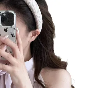 Elegant Korean style white padded sponge headband with pleated texture for women