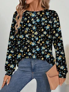 Détail du sweat-shirt à manches longues pour femme avec imprimé floral bleu et jaune