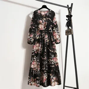 Elegantes schwarzes langärmeliges Blumen-Maxikleid aus Chiffon mit hoher Taille