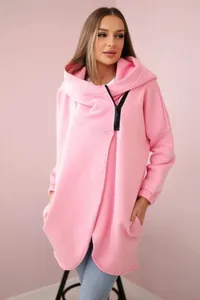 Λεπτομερής άποψη ροζ oversized φούτερ με κουκούλα και ασύμμετρο φερμουάρ από φλις