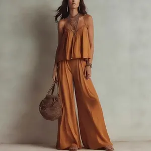 Elegantes plissiertes Set in Terrakotta mit Camisole und weitem Bein für Damen.