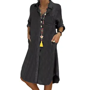 Abito chemisier casual in denim grigio antracite taglie forti per donna.