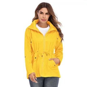 Imperméable jaune d'extérieur pour femme avec taille réglable par cordon et capuche fixe