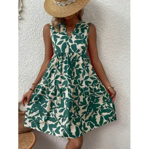 Robe courte bohème sans manches à col en V avec imprimé floral pour les vacances