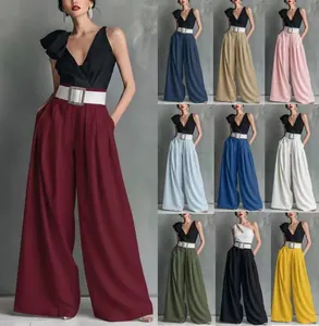 Detailansicht von weit geschnittenen Hosen mit hoher Taille in zehn Farben.