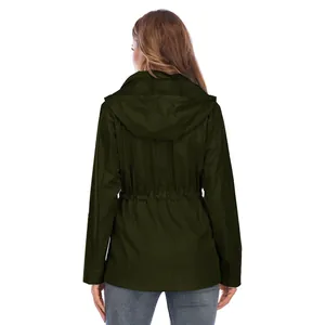 Imperméable à capuche pour femme vert foncé avec taille ajustable par cordon de serrage