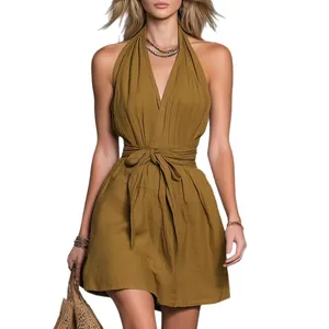 Robe d'été courte à licou avec col en V et ceinture à la taille en vert olive pour femme