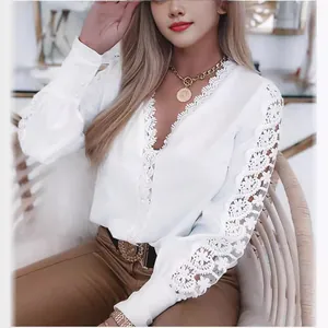 Elegante camicetta bianca a maniche lunghe scollo a V con raffinati dettagli in pizzo