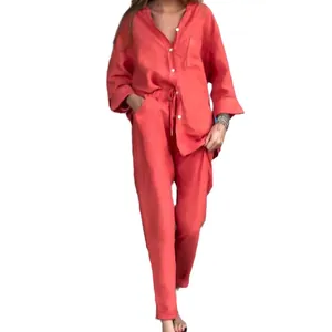 Ensemble deux pièces rouge pour femme en coton et lin avec chemise et pantalon