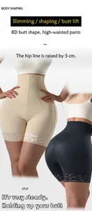 Dettaglio dei pantaloncini modellanti a vita alta con pizzo ed una cerniera lampo.