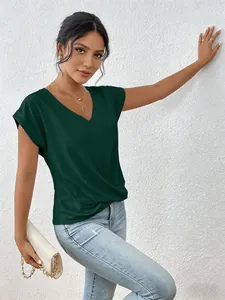 Elegant dark green V-neck short sleeve T-shirt featuring a unique twisted hem detail design.