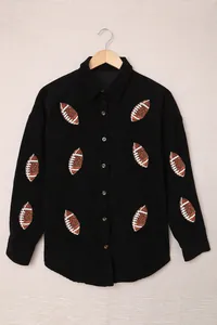 Detailansicht der schwarzen Cordjacke für Damen mit glitzernden Football-Patches