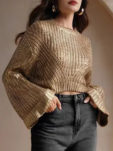 Metallisch goldener Strickpullover bauchfrei mit ausgestellten Ärmeln und Rundhals
