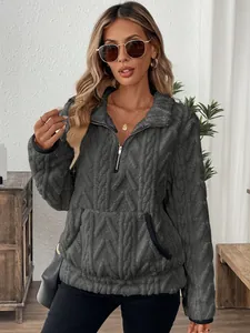 Sweat-shirt en polaire gris texturé jacquard avec demi-zip et poche avant pratique