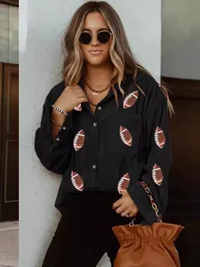 Schwarze Cordhemdjacke für Damen mit Fußball-Paillettenmuster für den Herbst-Stil.