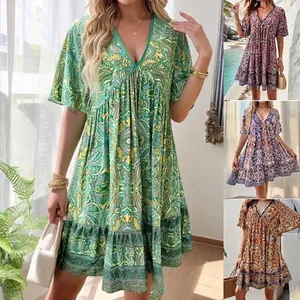 Bohemian V-Ausschnitt Blumenprint Minikleid für den Sommerurlaub in verschiedenen Farben