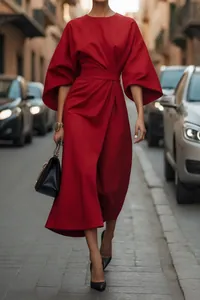 Robe longue rouge élégante avec manches chauve-souris et taille cintrée style western