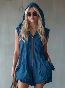 Vorderansicht eines blauen ärmellosen Retro-Baumwoll-Leinen-Jumpers mit Kapuze und Reißverschluss