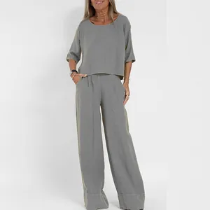 Lässiges zweiteiliges Set aus Baumwolle und Leinen mit Kurzarmtop und weiter Hose in Grau