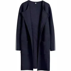 Elegante cappotto lungo da donna blu scuro con rever e tasche stile minimal moda
