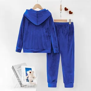 Conjunto de dos piezas de terciopelo azul real con sudadera y pantalón para mujer en otoño