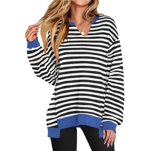 Casual zwart-wit gestreept sweatshirt voor dames met V-hals en blauwe biezen