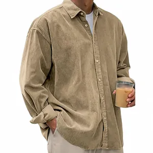 Chemise décontractée en velours côtelé kaki pour homme avec col à revers et boutons