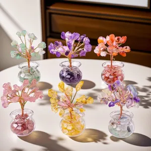 Set di sei mini alberi della fortuna in pietre naturali e vasi di vetro per decoro