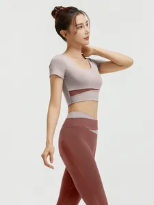 Zweiteiliges Yoga-Set mit Color-Blocking, High-Waist-Leggings und kurzem Crop-Top