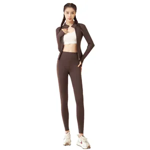 Completo yoga termico da donna con giacca in pile e leggings a vita alta marroni