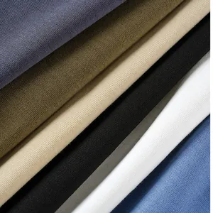 Primo piano di tessuto jersey di cotone multicolore per t-shirt a maniche lunghe