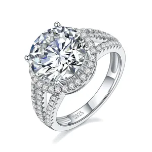 Anillo elegante de plata de ley S925 con moissanita redonda de 5 quilates