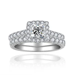 Conjunto de Anillos GRA Moissanita 0.8 Quilates Corte Princesa Doble Capa Plata de Ley 925 Halo Anillo de Compromiso para Mujer