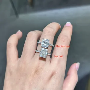 Anello di fidanzamento in moissanite da 4 carati con taglio radiante e taglio ghiaccio