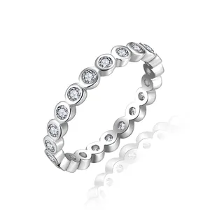 Κομψό δαχτυλίδι eternity από ασήμι S925 με Moissanite και μοναδικό δέσιμο φυσαλίδας