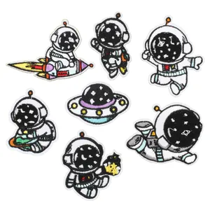 Cartoon Astronaut Borduurwerk Patches Set Voor Kleding Strijk Op Ruimte UFO Raket Geborduurde Applique Voor Rugzak Decor