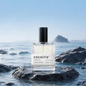 Parfum Cocoiris Eau Froide aux notes boisées et florales, flacon de 50 ml