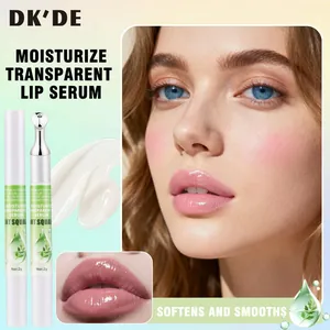 Gedetailleerde weergave van DK'DE hydraterend lipserum voor glanzende lippen.