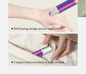 Vue détaillée du parfum à bille Tao Beauty montrant une application précise et portabilité
