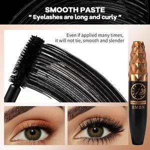 Dettaglio del mascara nero BMBN che mostra la texture liscia e l'effetto curvante duraturo