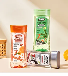 Gros plan de la collection d'huiles corporelles FORMBO avec Vitamine C et Aloe Vera.
