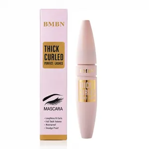 Detail der BMBN pinkfarbenen Mascara-Tube und Schachtel für Länge und Schwung
